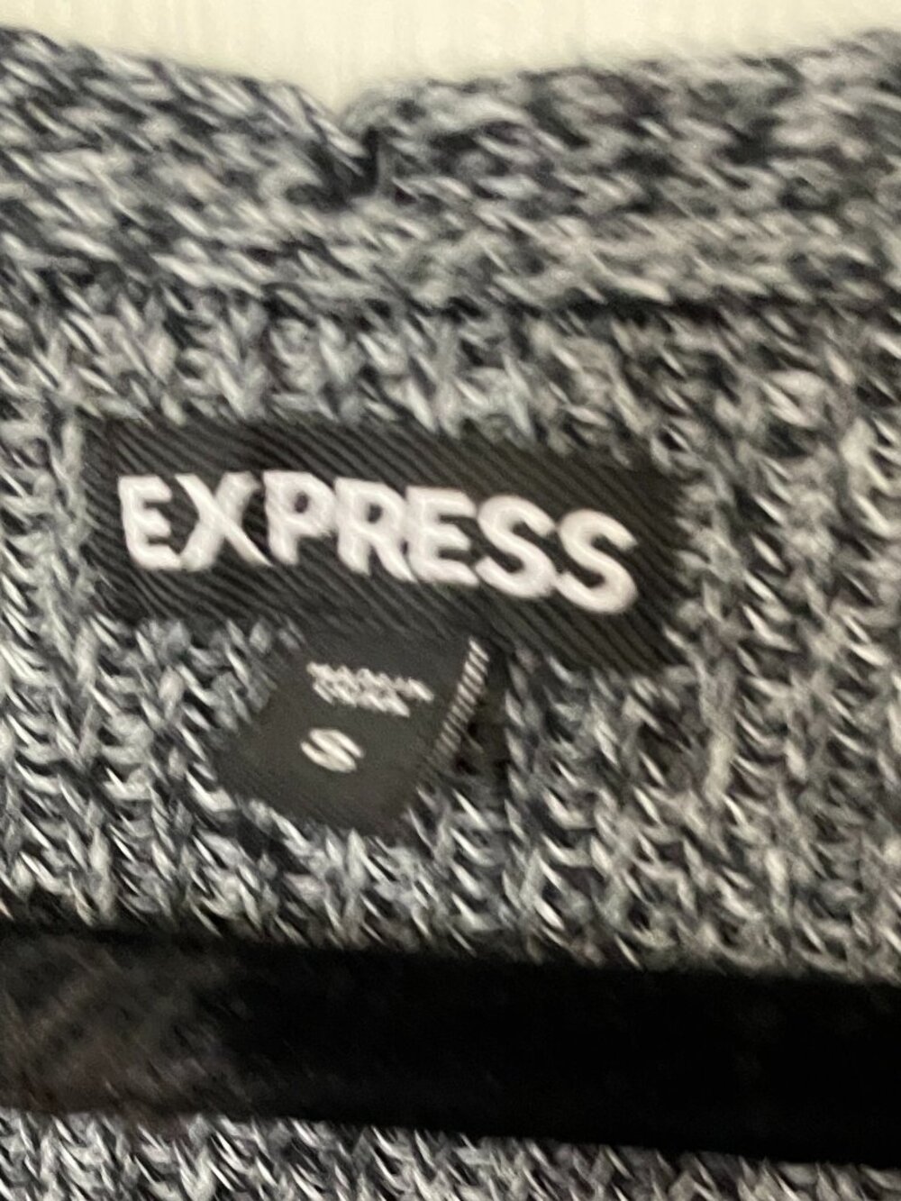 Express Sweater - Picture 4 of 4